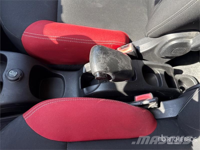 Fiat Panda 1.3 MJT 80CV VAN 4X4 2P.POP Cargo Van Transporterek