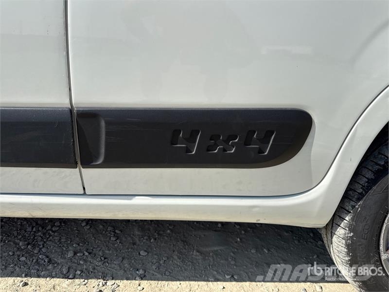 Fiat Panda 1.3 MJT 80CV VAN 4X4 2P.POP Cargo Van Transporterek