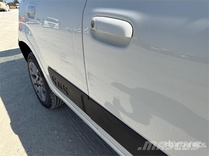 Fiat Panda 1.3 MJT 80CV VAN 4X4 2P.POP Cargo Van Transporterek