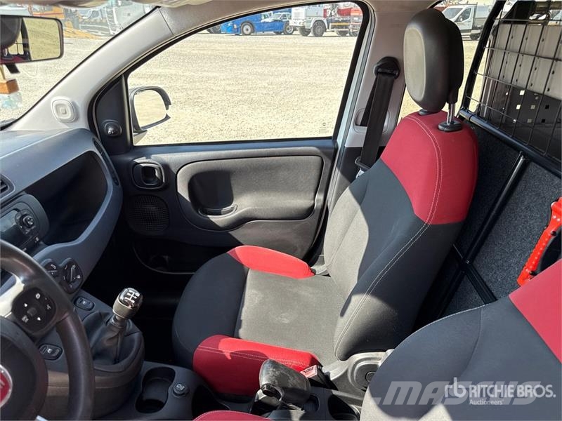 Fiat Panda 1.3 MJT 80CV VAN 4X4 2P.POP Cargo Van Transporterek
