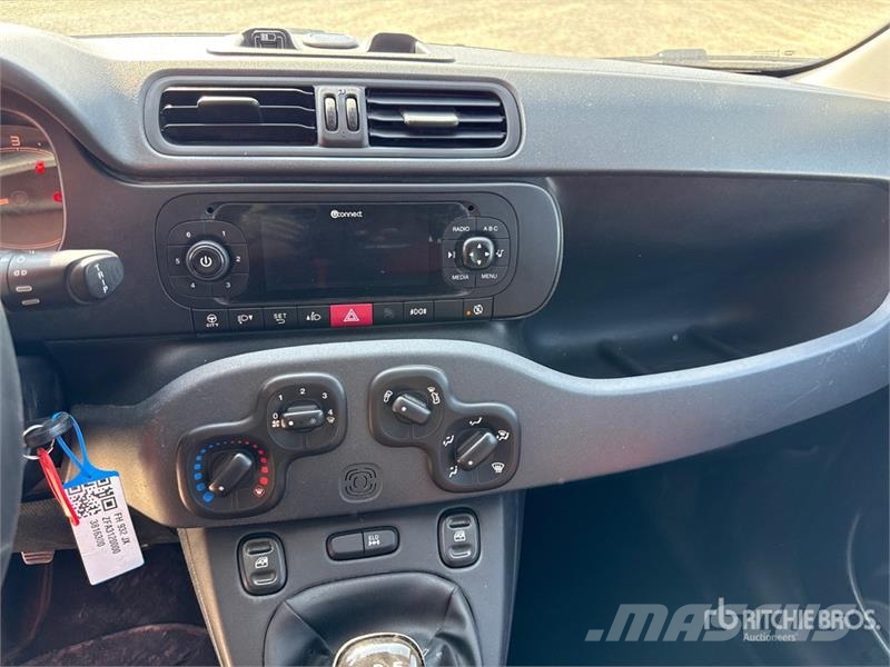 Fiat Panda 1.3 MJT 80CV VAN 4X4 2P.POP Cargo Van Transporterek