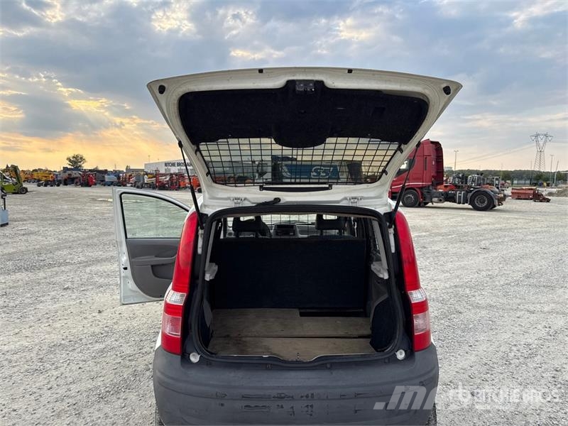 Fiat Panda 4x4 Cargo Van Dostavna vozila / kombiji