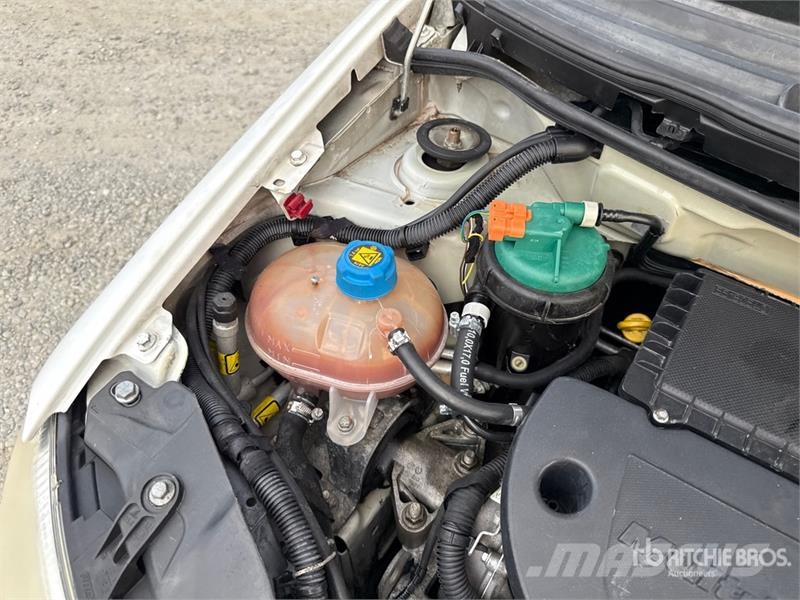 Fiat Panda 4x4 Cargo Van Dostavna vozila / kombiji