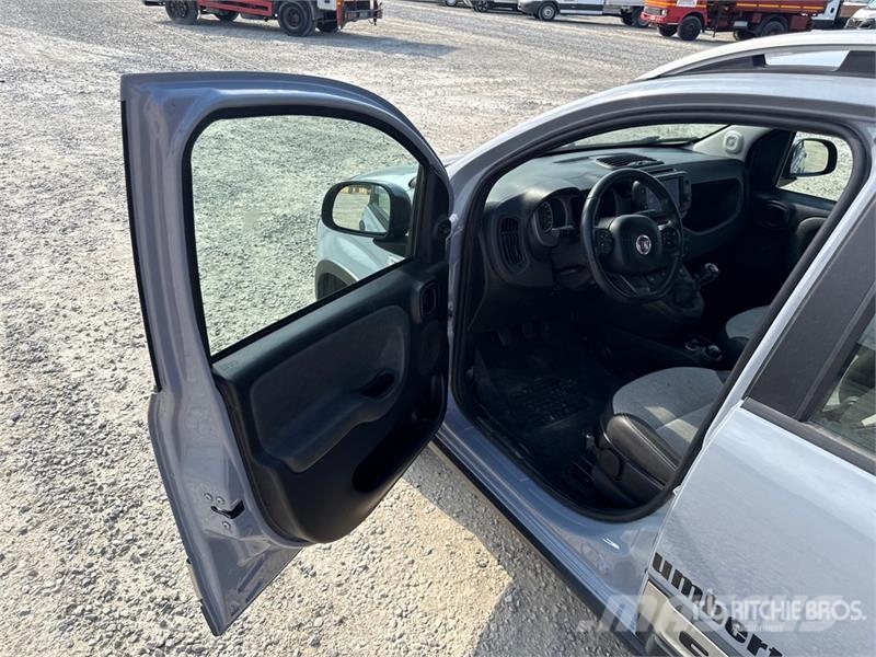 Fiat Panda 4X4 Cross Automobile Automobili