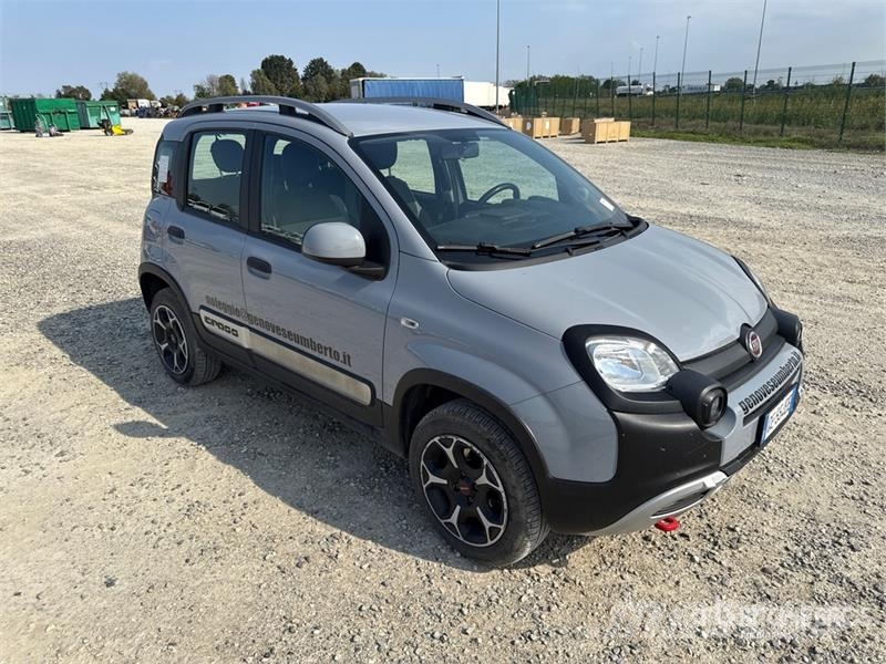 Fiat Panda 4X4 Cross Automobile Automobili