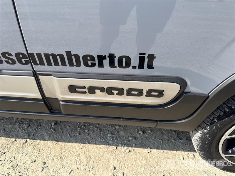 Fiat Panda 4X4 Cross Automobile Automobili