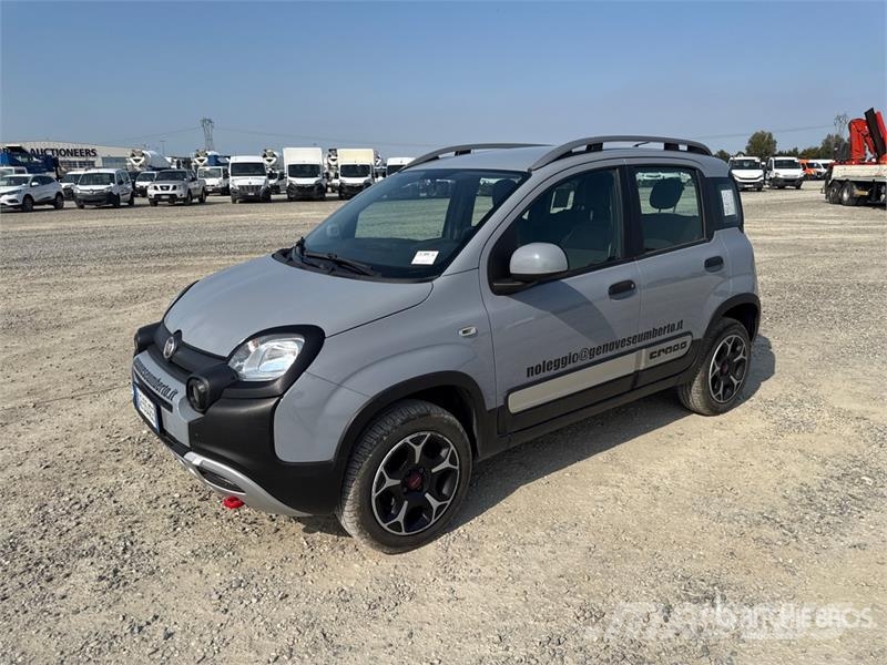 Fiat Panda 4X4 Cross Automobile Automobili