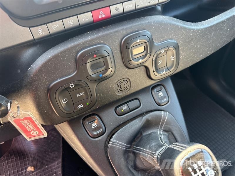 Fiat Panda 4X4 Cross Automobile Automobili