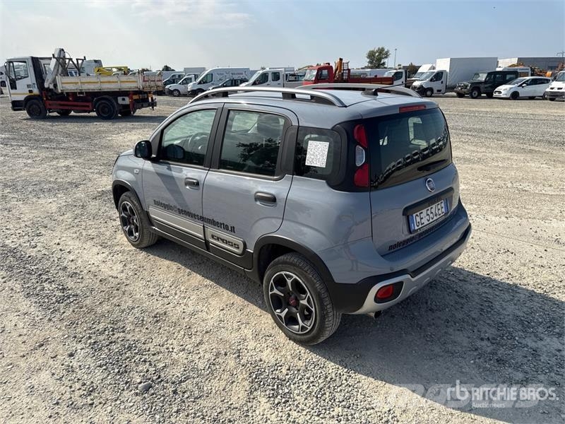Fiat Panda 4X4 Cross Automobile Automobili