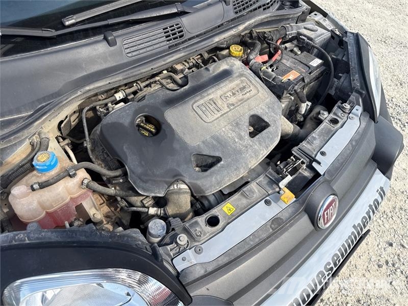Fiat Panda 4X4 Cross Automobile Automobili