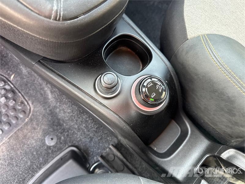 Fiat Panda 4X4 Cross Automobile Automobili