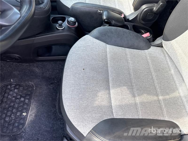 Fiat Panda 4X4 Cross Automobile Automobili
