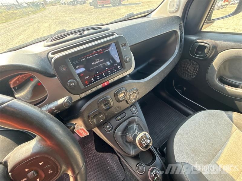 Fiat Panda 4X4 Cross Automobile Automobili