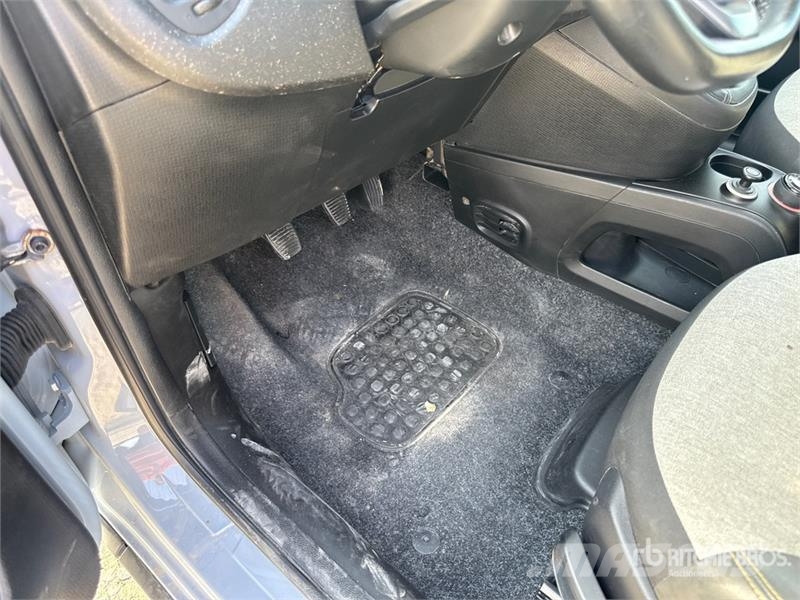 Fiat Panda 4X4 Cross Automobile Automobili