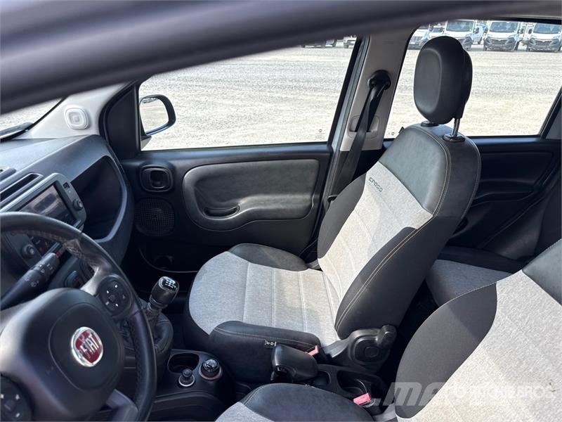 Fiat Panda 4X4 Cross Automobile Automobili