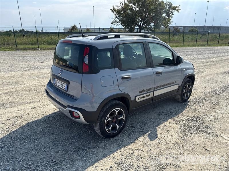 Fiat Panda 4X4 Cross Automobile Automobili