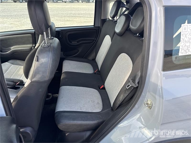 Fiat Panda 4X4 Cross Automobile Automobili