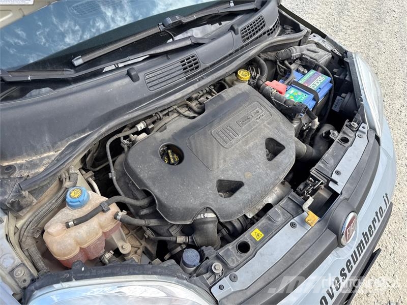 Fiat Panda 4X4 Wild Automobile Otomobiller