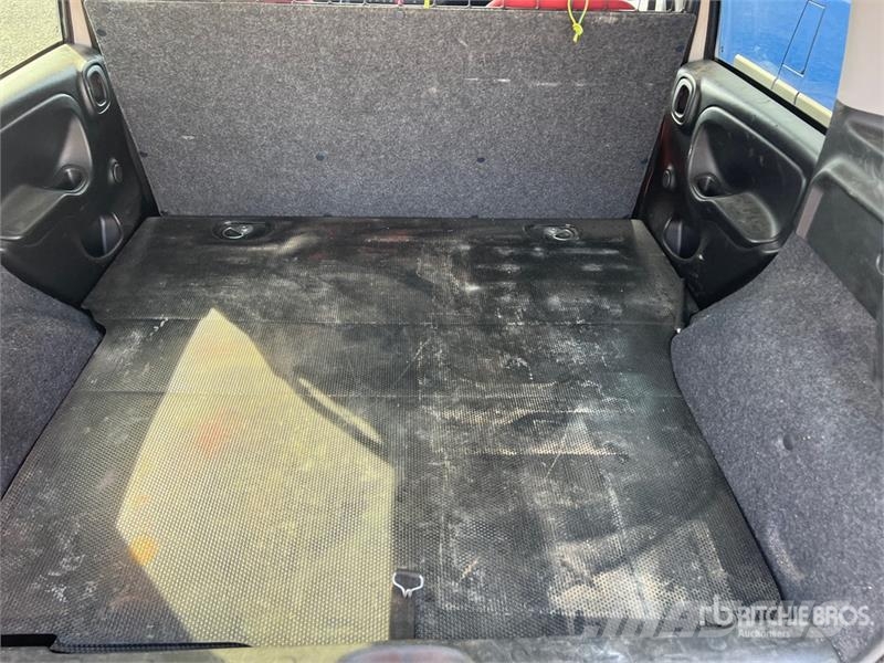 Fiat Panda 900CC 85CV VAN EU6D 4X4 2P.POP Cargo Van Lieferwagen