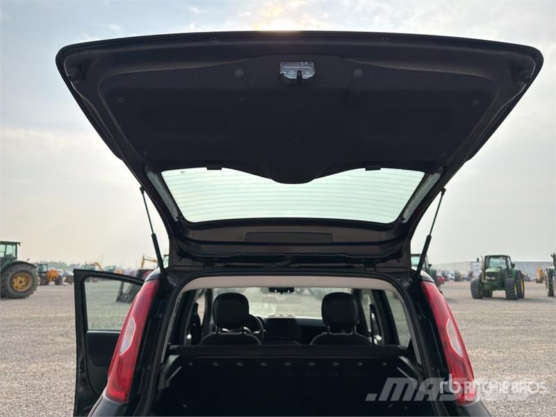 Fiat Panda Hybrid Panda 1.0 52 KW Mild/Hybrid Automobil Auto's