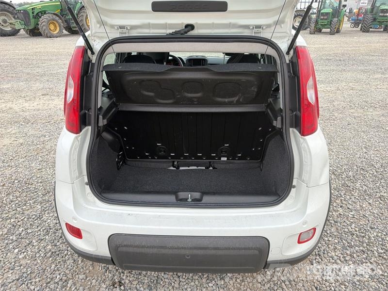 Fiat Panda Hybrid Panda 1.0 52 KW Mild/Hybrid Automobil Auto's