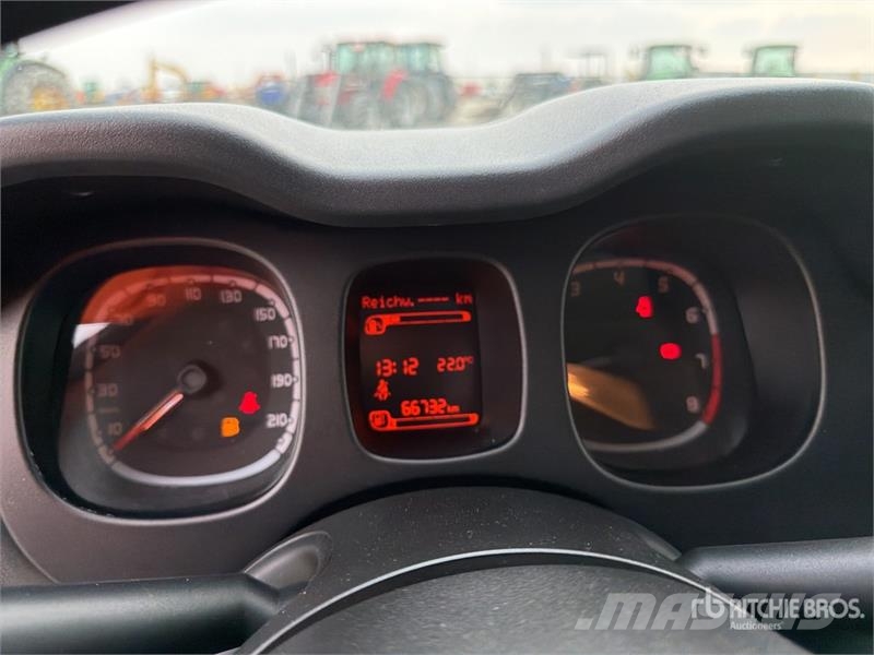Fiat Panda Hybrid Panda 1.0 52 KW Mild/Hybrid Automobil Auto's