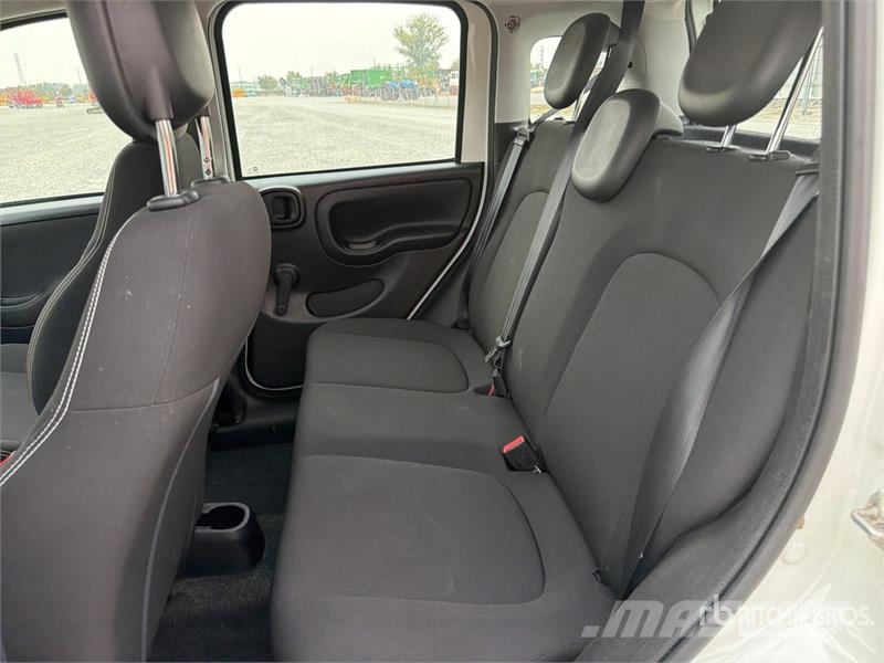 Fiat Panda Hybrid Panda 1.0 52 KW Mild/Hybrid Automobil Auto's