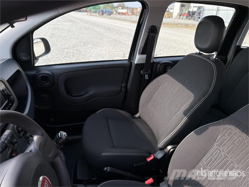 Fiat Panda Hybrid Panda 1.0 52 KW Mild/Hybrid Automobil Auto's