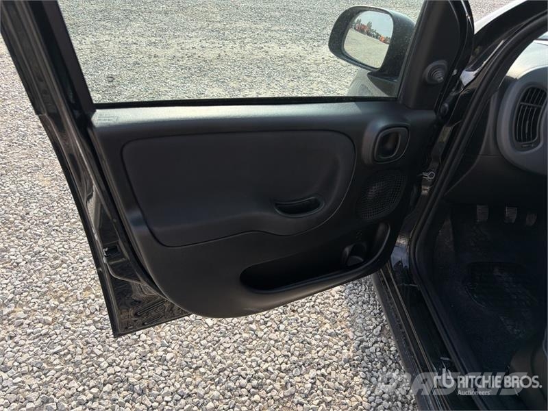 Fiat Panda Hybrid Panda 1.0 52 KW Mild/Hybrid Automobil Auto's
