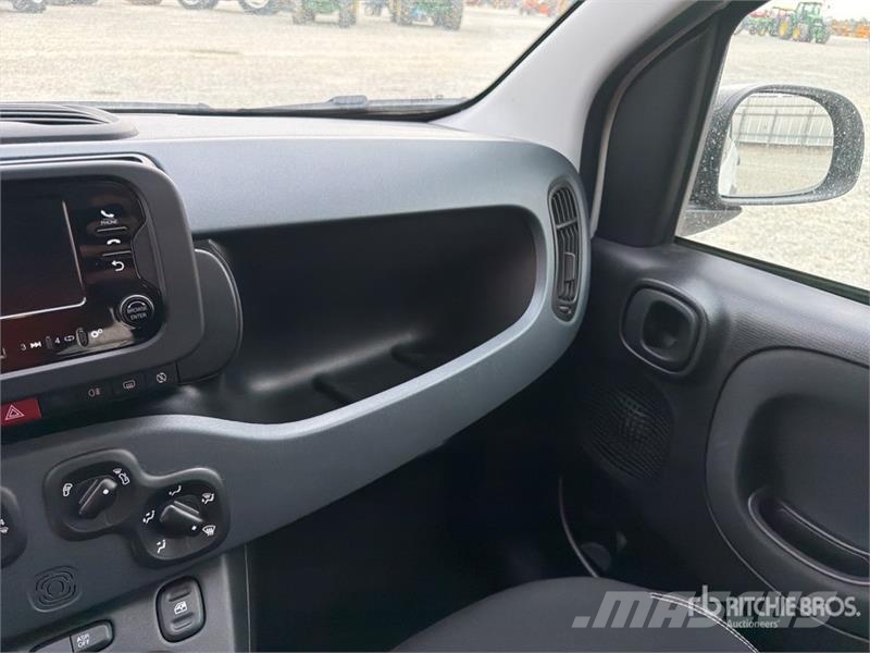 Fiat Panda Hybrid Panda 1.0 52 KW Mild/Hybrid Automobil Auto's