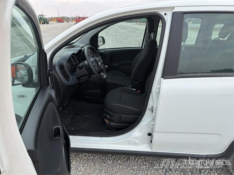 Fiat Panda Hybrid Panda 1.0 52 KW Mild/Hybrid Automobil Auto's