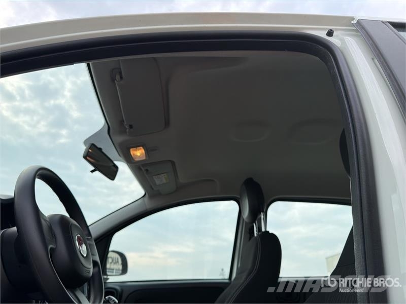 Fiat Panda Hybrid Panda 1.0 52 KW Mild/Hybrid Automobil Auto's