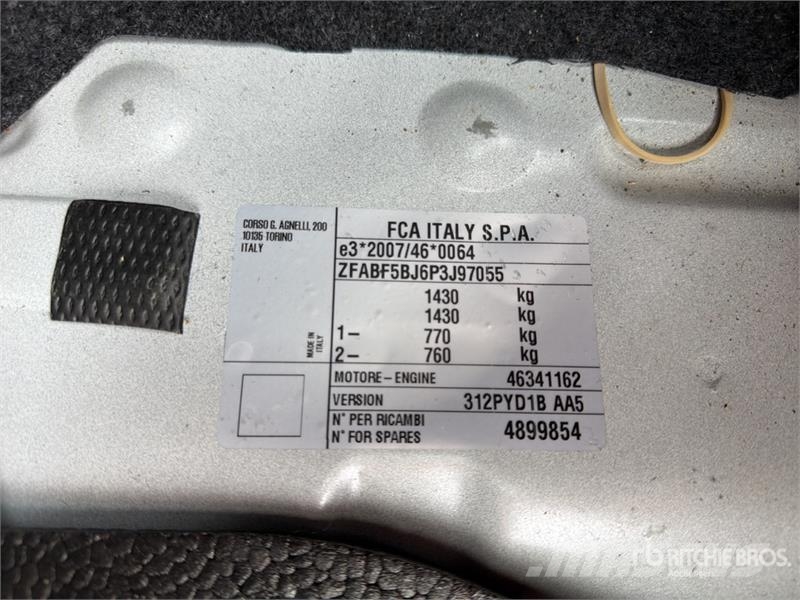 Fiat Panda Hybrid Panda 1.0 52 KW Mild/Hybrid Automobil Auto's