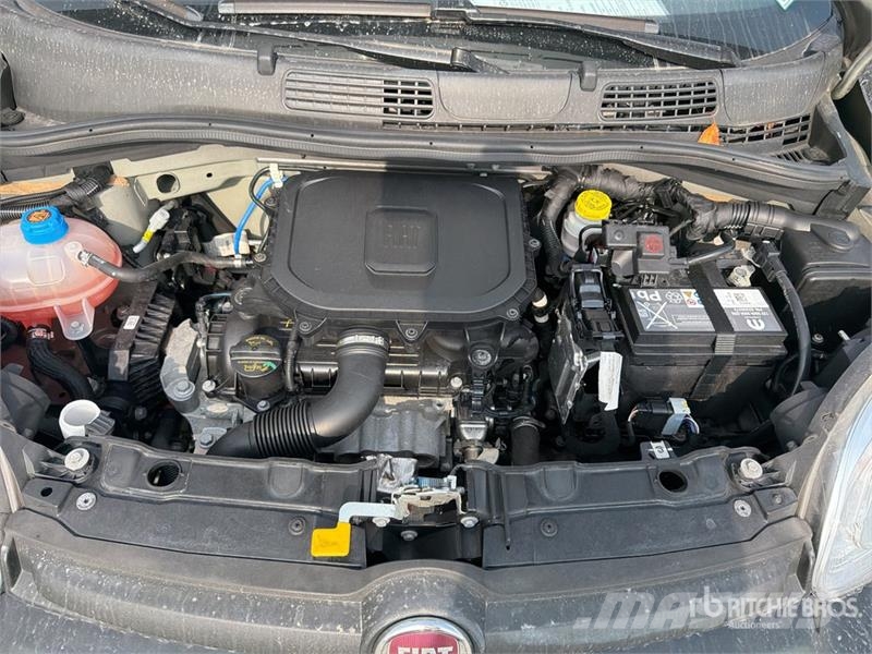 Fiat Panda Hybrid Panda 1.0 52 KW Mild/Hybrid Automobil Auto's