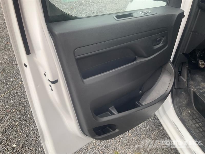 Fiat Scudo 1.5 D 75 KW KA L3H1 Cargo Van Transporterek