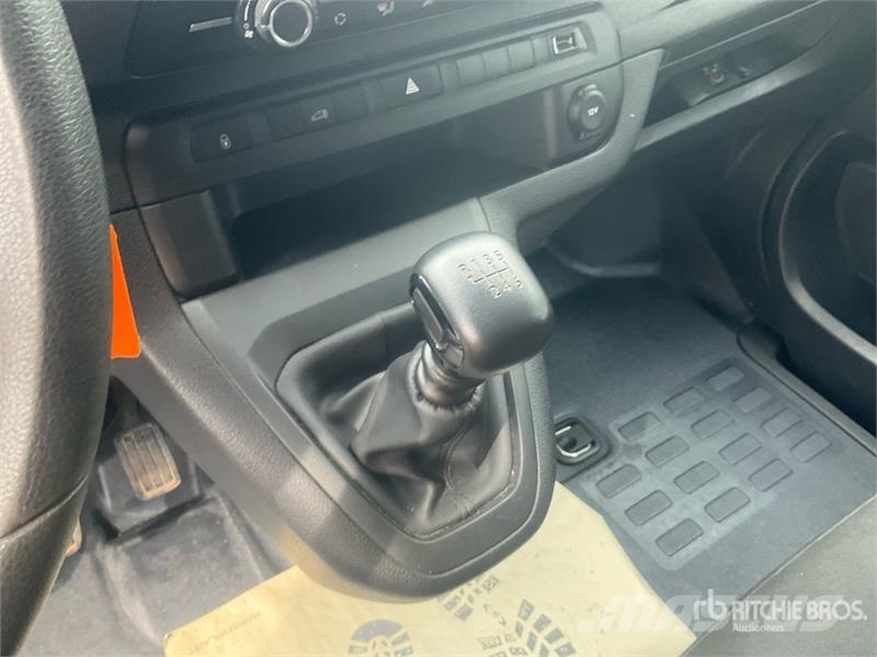 Fiat Scudo 1.5 D 75 KW KA L3H1 Cargo Van Transporterek
