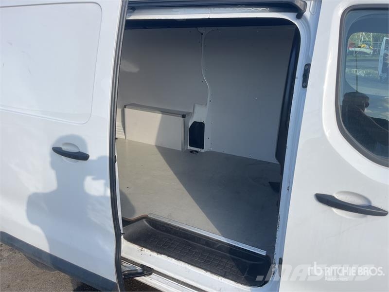 Fiat Scudo 1.5 D 75 KW KA L3H1 - panel Van L3H1 Cargo V 패널 화물차