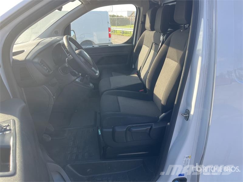 Fiat Scudo 1.5 D 75 KW KA L3H1 - panel Van L3H1 Cargo V 패널 화물차