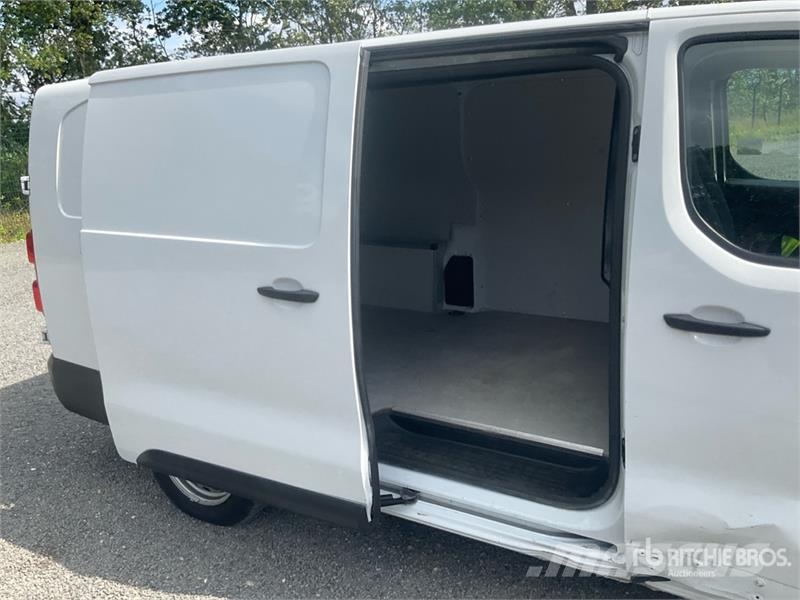 Fiat Scudo 1.5 D 75 KW KA L3H1 Cargo Van Krovininiai furgonai