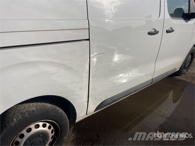 Fiat Scudo 1.5 D 75 KW KA L3H1 - panel Van L3H1 Cargo V 패널 화물차