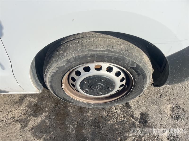 Fiat Scudo 1.5 D 75 KW KA L3H1 - panel Van L3H1 Cargo V パネルバン