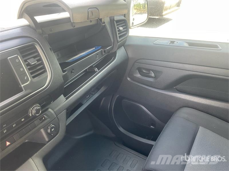 Fiat Scudo 1.5 D 75 KW KA L3H1 Cargo Van Transporterek