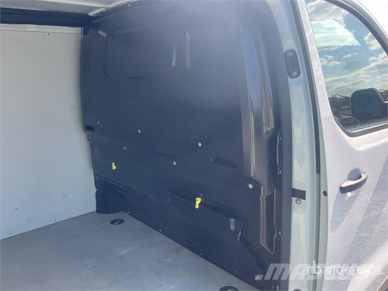 Fiat Scudo 1.5 D 75 KW KA L3H1 Cargo Van Lieferwagen