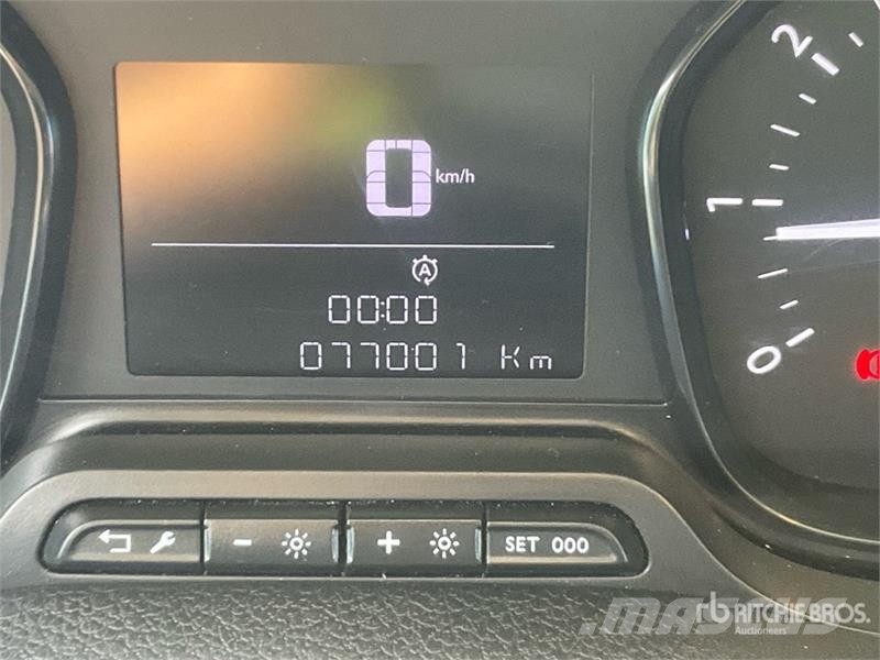 Fiat Scudo 1.5 D 75 KW KA L3H1 Cargo Van Lieferwagen