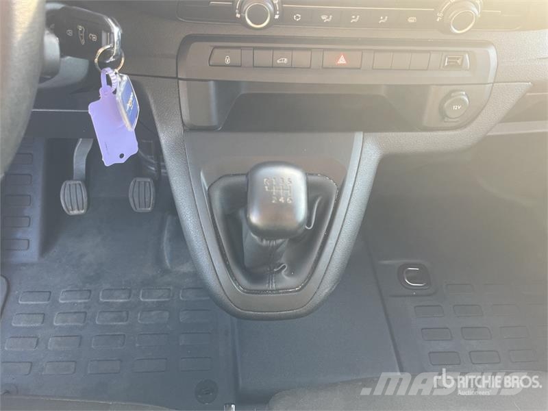 Fiat Scudo 1.5 D 75 KW KA L3H1 - panel Van L3H1 Cargo V 패널 화물차