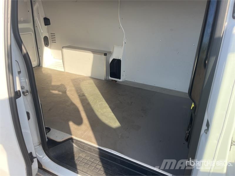 Fiat Scudo 1.5 D 75 KW KA L3H1 - panel Van L3H1 Cargo V パネルバン