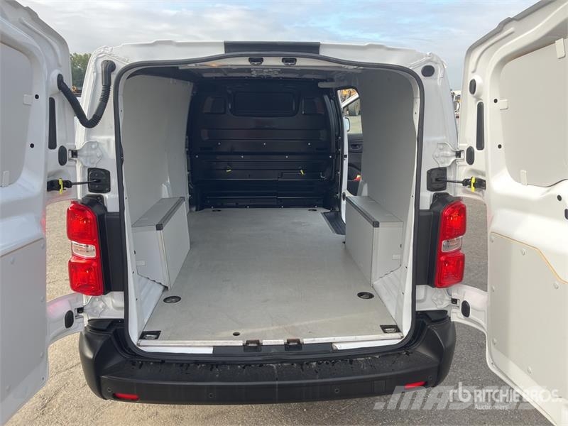 Fiat Scudo 1.5 D 75 KW KA L3H1 - panel Van L3H1 Cargo V Dostavna vozila / kombiji