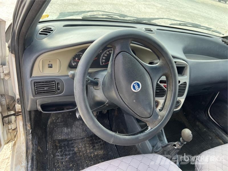 Fiat Strada Pickup Други