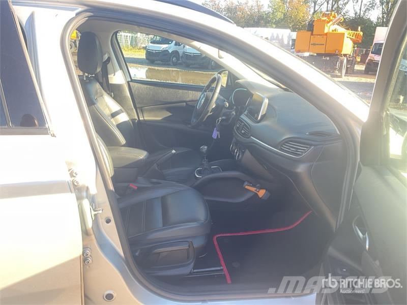 Fiat Tipo 1.6 JTD Automobile Sõiduautod