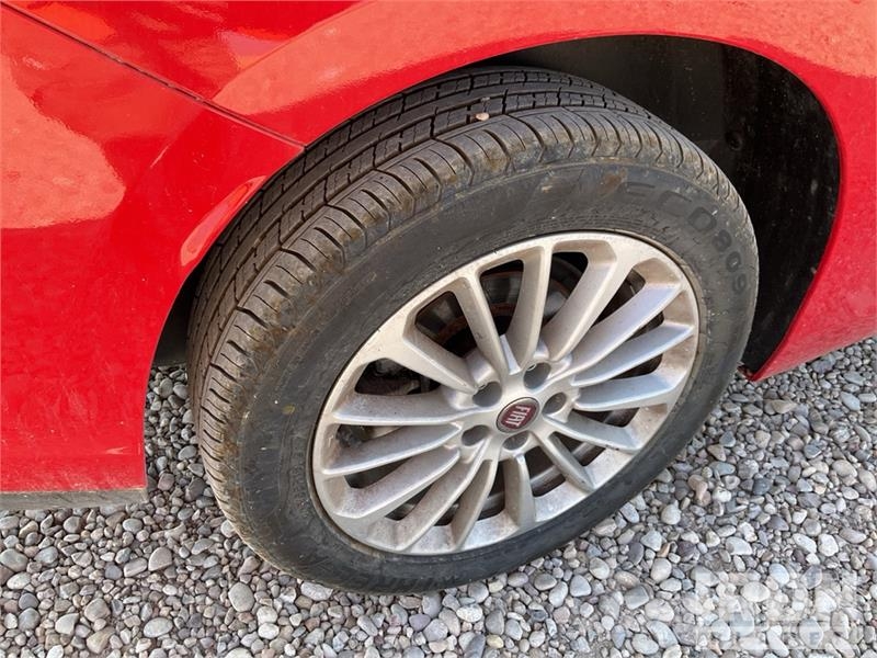 Fiat Tipo Sedan Automobile Osobní vozy